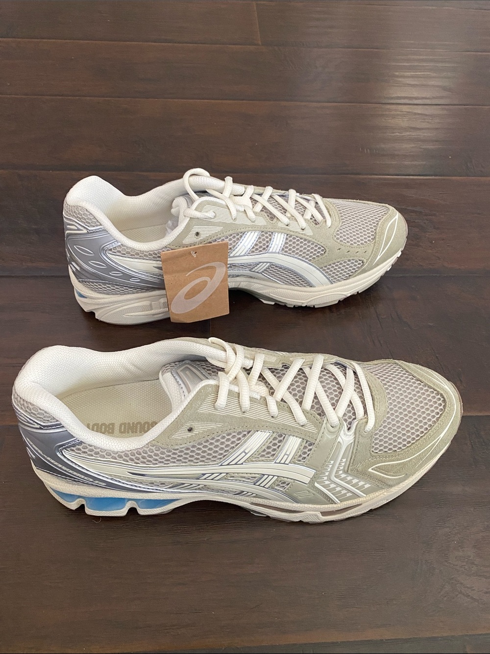 New with box ASICS Gel Kayano 14 Vanilla Ice lace up sneakers men’s size variant